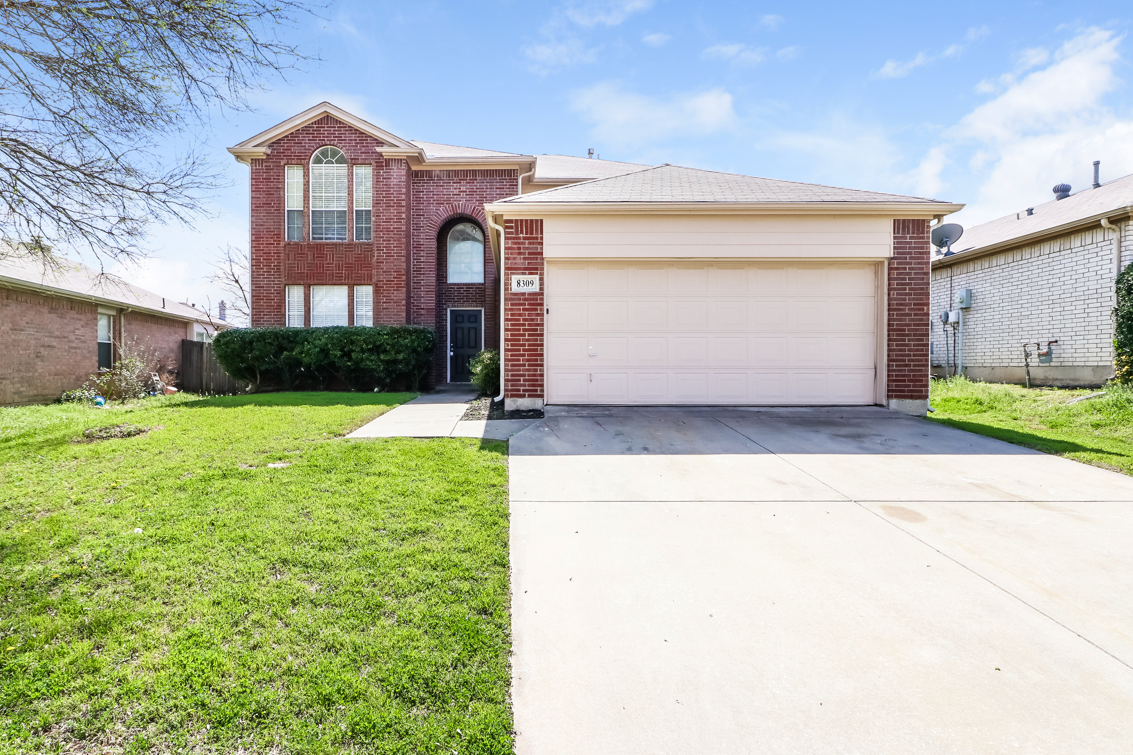 8309 Orleans Ln Fort Worth, TX 76123